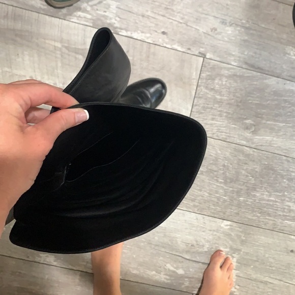 ❤️🔥 Stuart Weitzman OTK Boots ❤️🔥 - Picture 11 of 17